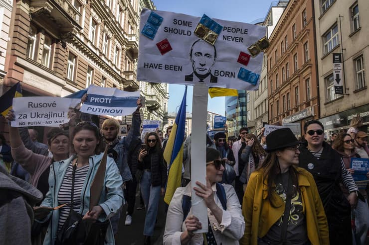 הפגנת תמיכה באוקראינה בצ'כיה