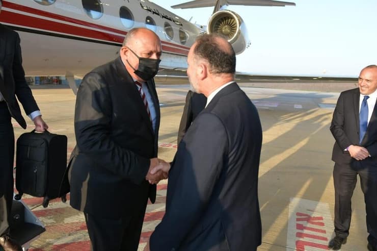 סאמח שוכרי שר החוץ המצרי נחת בישראל