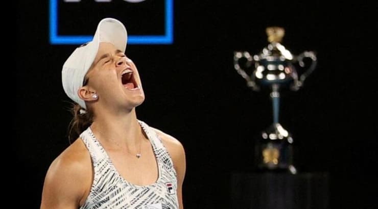 אשלי בארטי חוגגת