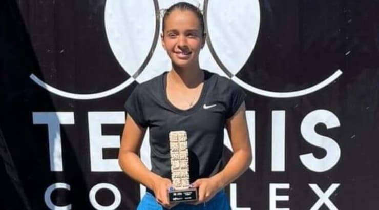 קארין אלטורי