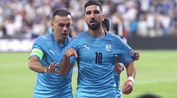 מונס דאבור עם ביברס נאתכו