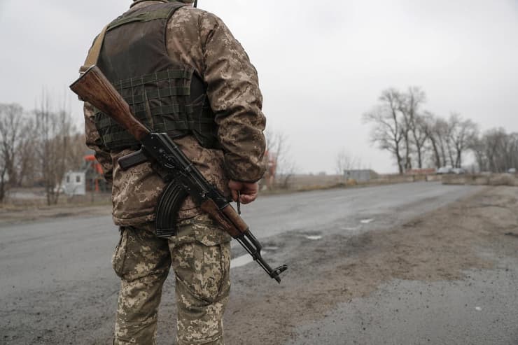 חייל אוקראיני באוזר קייב אוקראינה