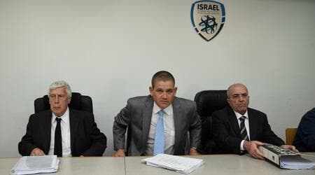 דיינים בבית הדין (נעם מורנו) דיינים בבית הדין