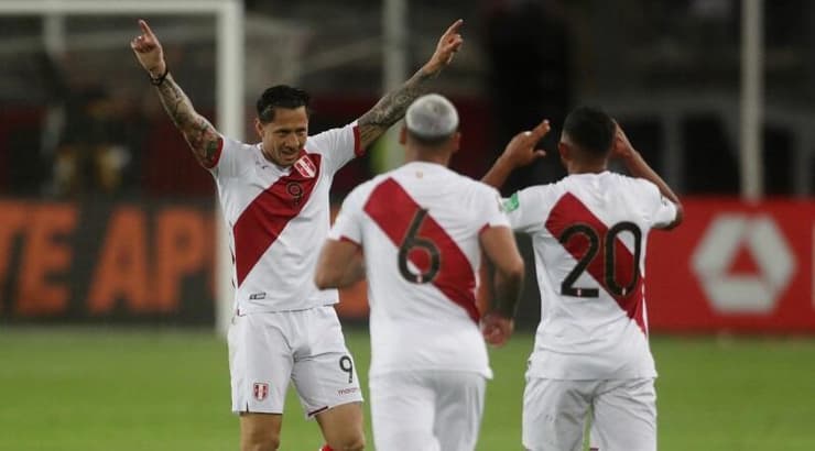 שחקני פרו חוגגים (רויטרס) שחקני פרו חוגגים