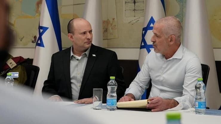 ראש הממשלה נפתלי בנט בפגישתו עם ראש השב"כ רונן בר