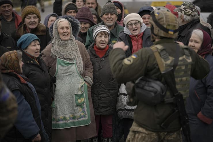 אוקראינה ב עיירה בוצ'ה ליד קייב ששוחררה מכיבוש של רוסיה