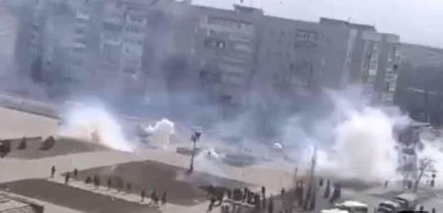 אוקראינה פרסמה ירי על מפגינים בעיר אנרהודאר שנכבשה על ידי רוסיה