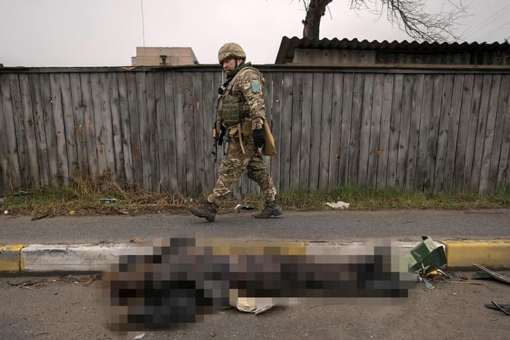 גופות ברחוב בבוצ'ה אוקראינה