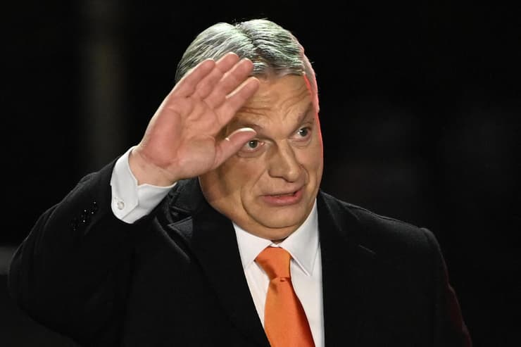 ראש ממשלת הונגריה ויקטור אורבן ב נאום ניצחון ב בחירות בארצו ב בודפשט