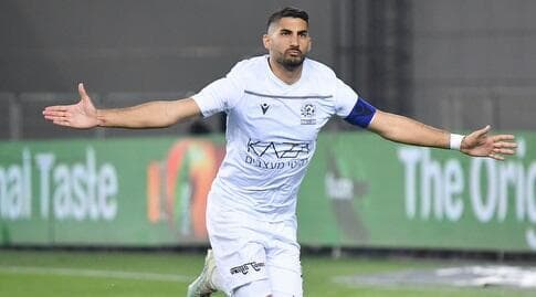 מאמין בעצמו. לידור כהן (חגי מיכאלי) מאמין בעצמו. לידור כהן