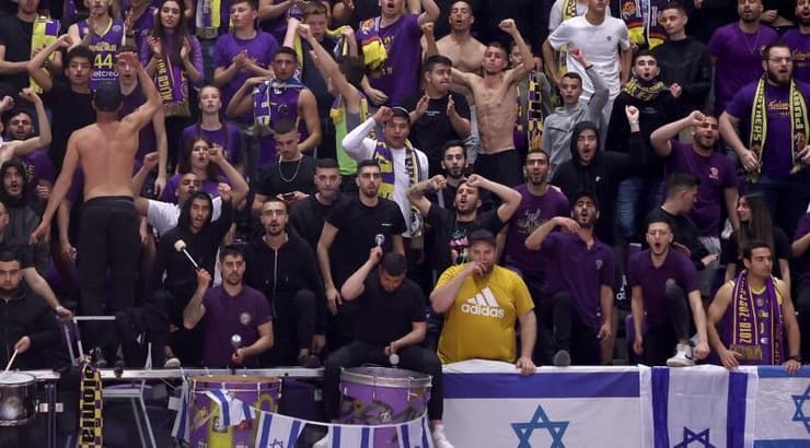 אוהדי הפועל חולון (לילך וויס-רוזנברג) אוהדי הפועל חולון