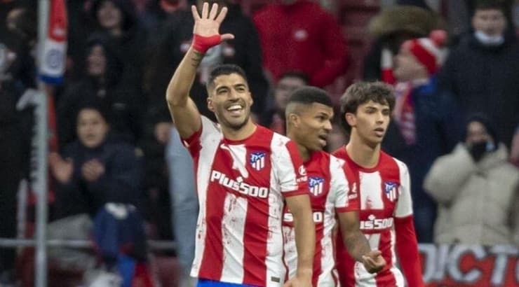 לואיס סוארס וז'ואאו פליקס חוגגים (La Liga) לואיס סוארס וז'ואאו פליקס חוגגים