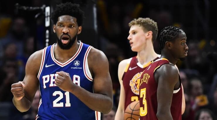 ג'ואל אמביד חוגג