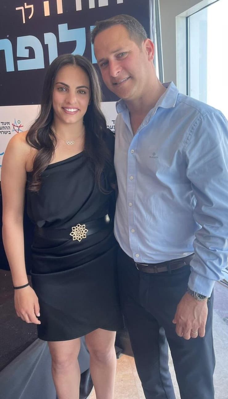 רז קינסטליך ולינוי אשרם