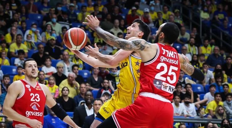 ג'ון דיברתולומאו מול רוני הארל