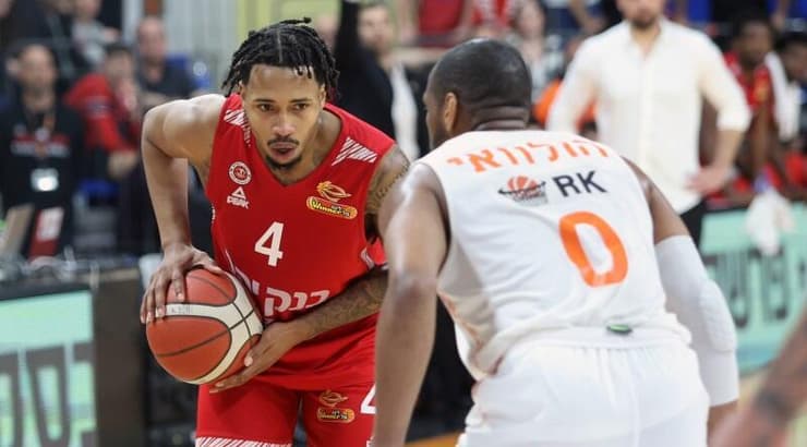 ג'יילן אדאמס (לילך וויס-רוזנברג) ג'יילן אדאמס