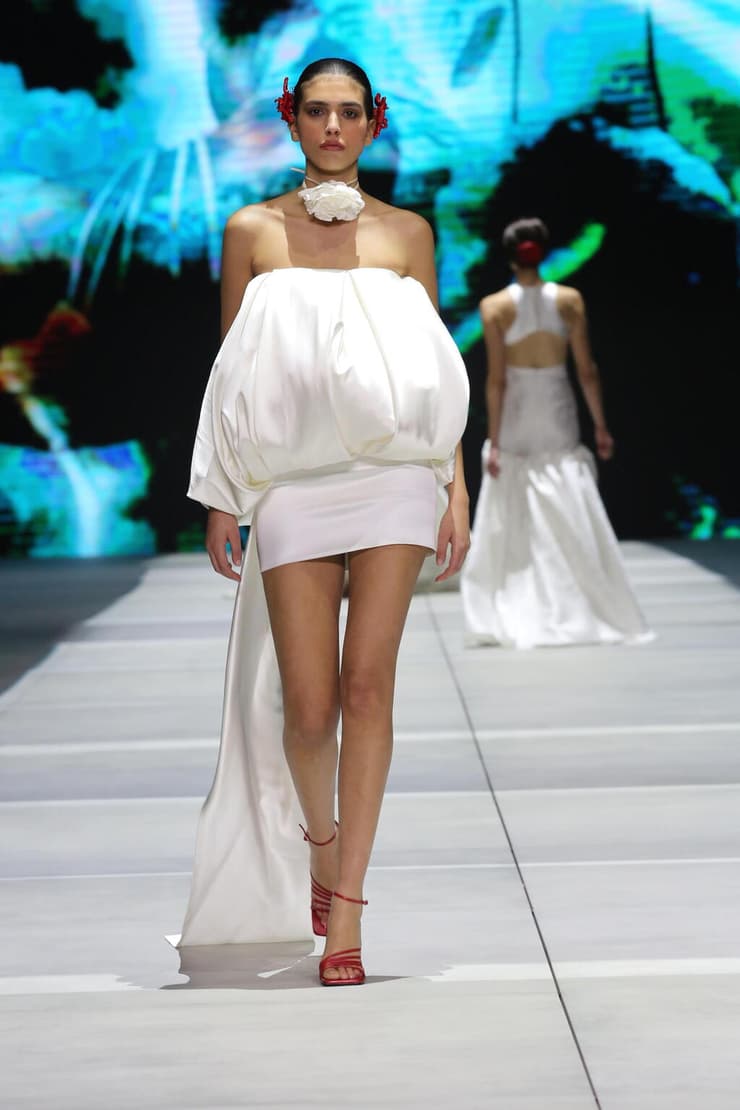 התצוגה של עידן לרוס בשבוע האופנה קורנית תל אביב 2022