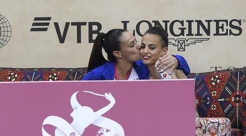 לינוי אשרם ואיילת זוסמן במהלך הקריירה של המתעמלת הפורשת