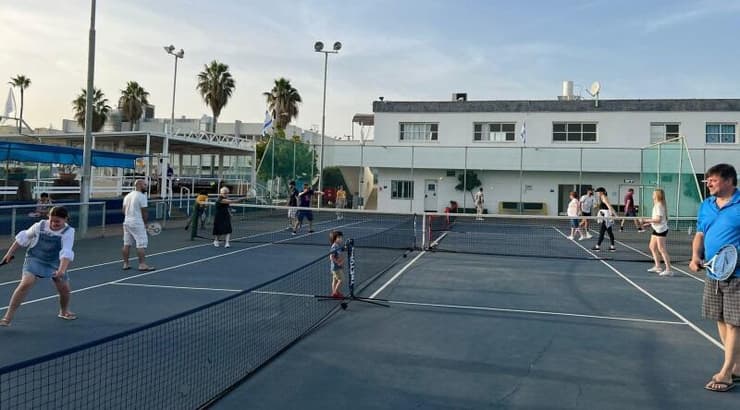 הפליטים מאוקראינה באירוע הטניס