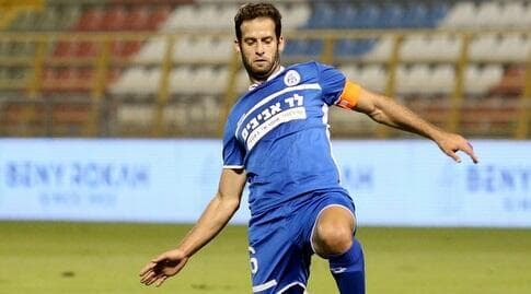 אור אוסטוינד עם הכדור