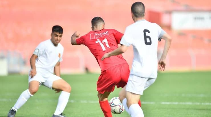 דיו כחלון בועט