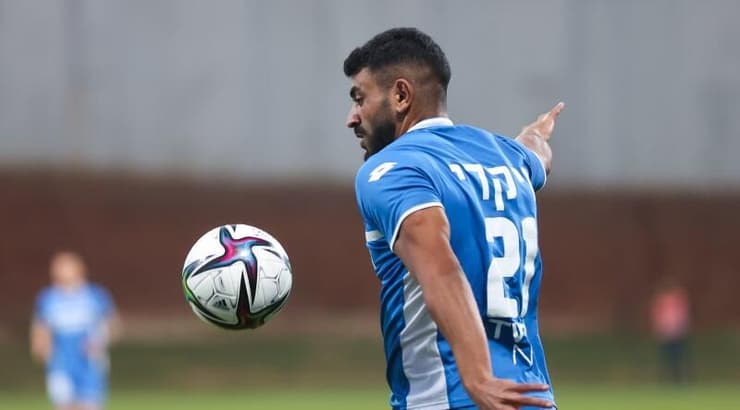 רועי זיקרי (שחר גרוס) רועי זיקרי