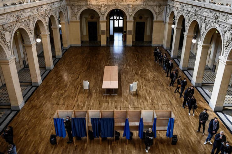 בחירות צרפת קלפי ב ליון