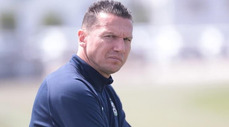 ברק בכר (עמרי שטיין) ברק בכר