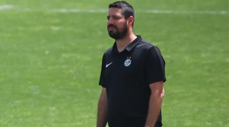 רועי גולזן (איציק בלניצקי) רועי גולזן