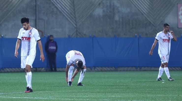 שחקני הפועל רמת גן מאוכזבים (שחר גרוס) שחקני הפועל רמת גן מאוכזבים