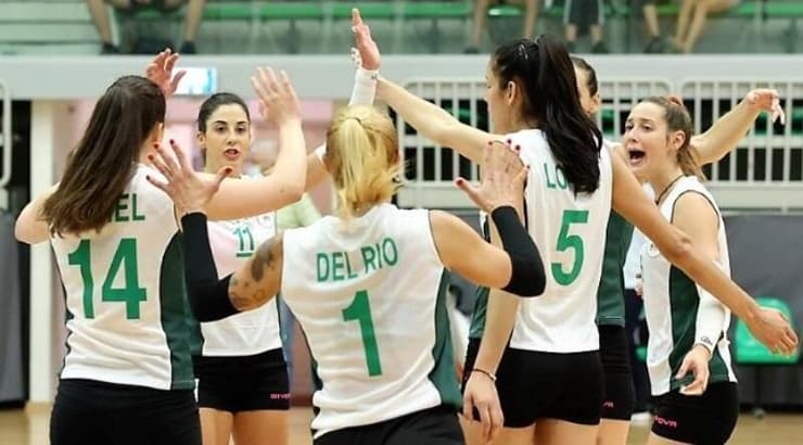 שחקניות כפר סבא חוגגות (איגוד הכדורעף) שחקניות כפר סבא חוגגות