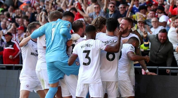 שחקני ברטפורד חוגגים (רויטרס) שחקני ברטפורד חוגגים