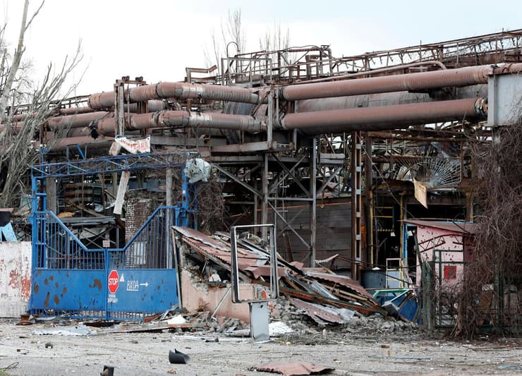 אוקראינה הרס ב מפעל המתכות איליץ' ב מריופול מלחמה עם רוסיה