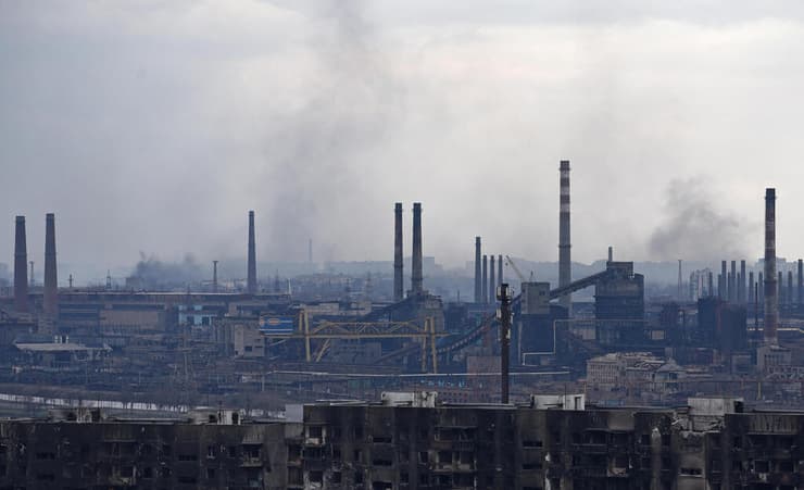 אוקראינה מפעל ה מתכות מתכת אזובסטל azovstal ב מריופול חיילים אוקראינים מתבצרים מלחמה עם רוסיה