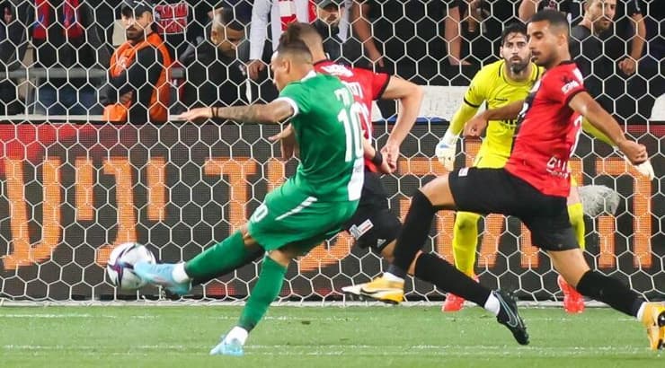 צ'ירון שרי כובש