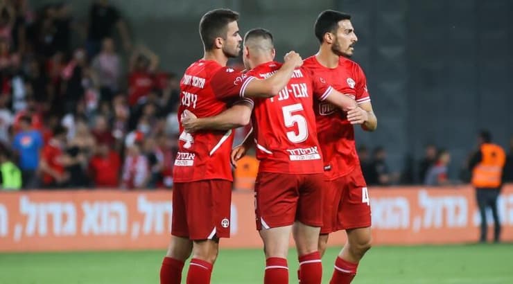 מיגל ויטור, איאד אבו עביד וחאתם עבד אלחמיד מרוצים (איציק בלניצקי) מיגל ויטור, איאד אבו עביד וחאתם עבד אלחמיד מרוצים