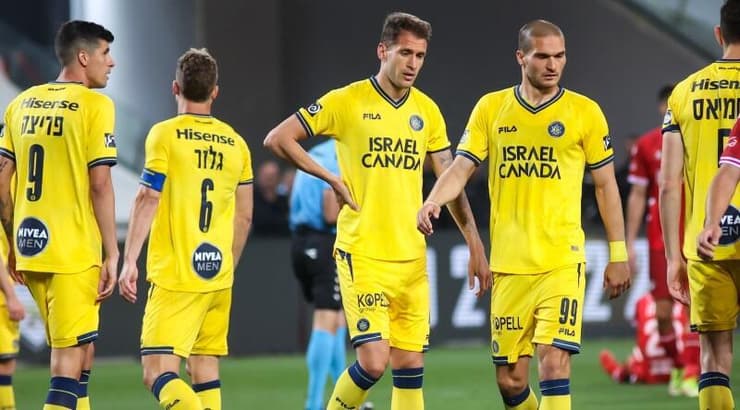 שחקני מכבי ת"א מאוכזבים (איציק בלניצקי) שחקני מכבי ת"א מאוכזבים