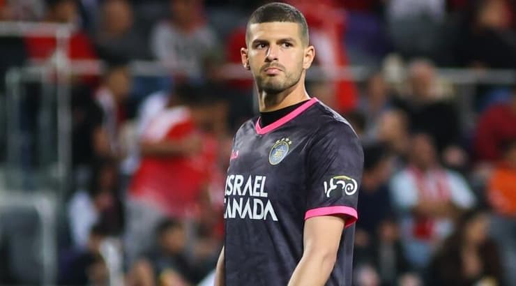 דניאל טננבאום