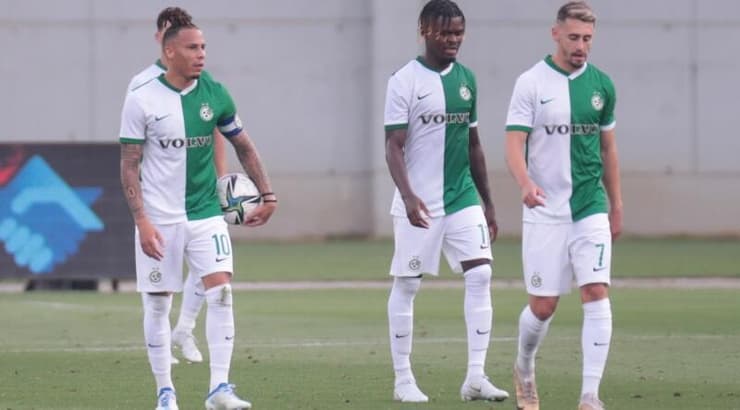 שחקני מכבי חיפה מאוכזבים (עמרי שטיין) שחקני מכבי חיפה מאוכזבים