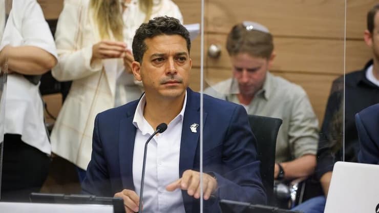 דיון ועדת הכנסת בבקשה להכריז על עמיחי שיקלי כפורש מסיעת ימינה