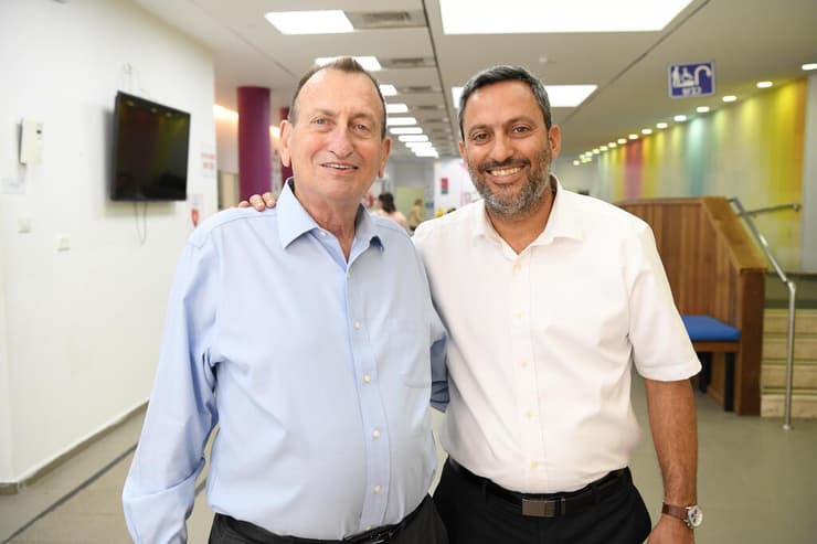 אלון דוידי, ראש עיריית שדרות עם רון חולדאי, ראש עיריית תל אביב