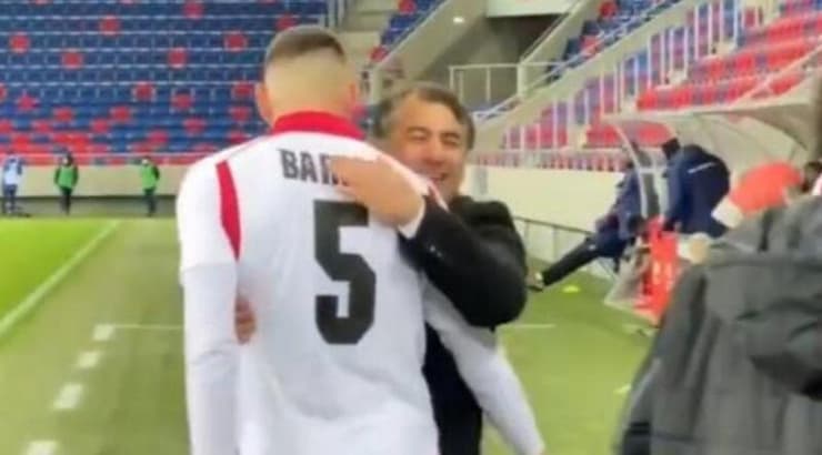 ניר ברדע עם פישונט (צילום מסך) ניר ברדע עם פישונט