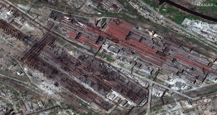 צילומי לוויין אזור מפעל אזובסטל ב מריופול אוקראינה 