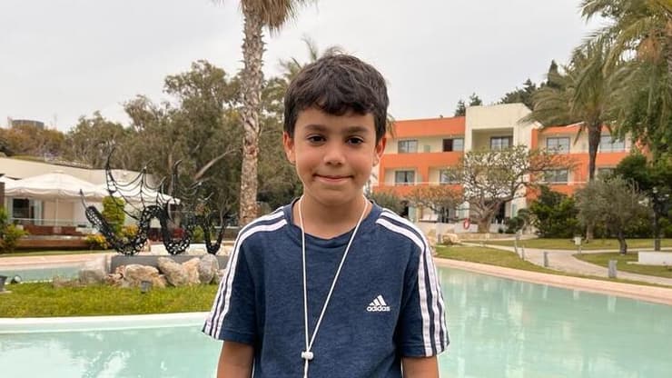 נועם ששון בן 8 וחצי מגני תקוה זכה באליפות אירופה בשחמט לחניכי בתי ספר עד גיל 9 שנערכת ביוון