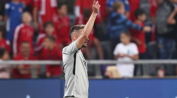 עומר אצילי חוגג