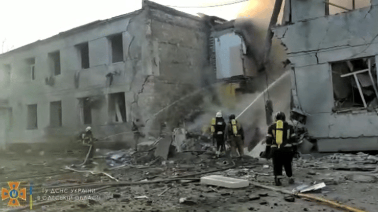 בניין שנחרב בהפצצה רוסית ב אודסה אוקראינה