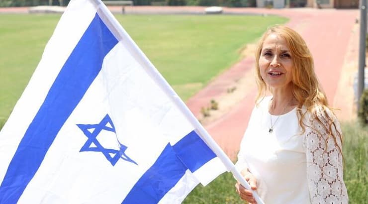 לידיה חטואל-צוקרמן (לילך וויס-רוזנברג) לידיה חטואל-צוקרמן