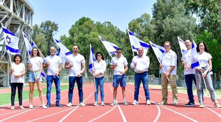 נושאי הדגל (חגי מיכאלי) נושאי הדגל