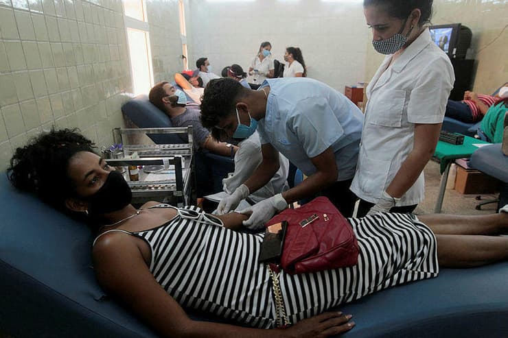 קובה הוואנה פיצוץ ב מלון סרטוגה תורמים דם לנפגעים