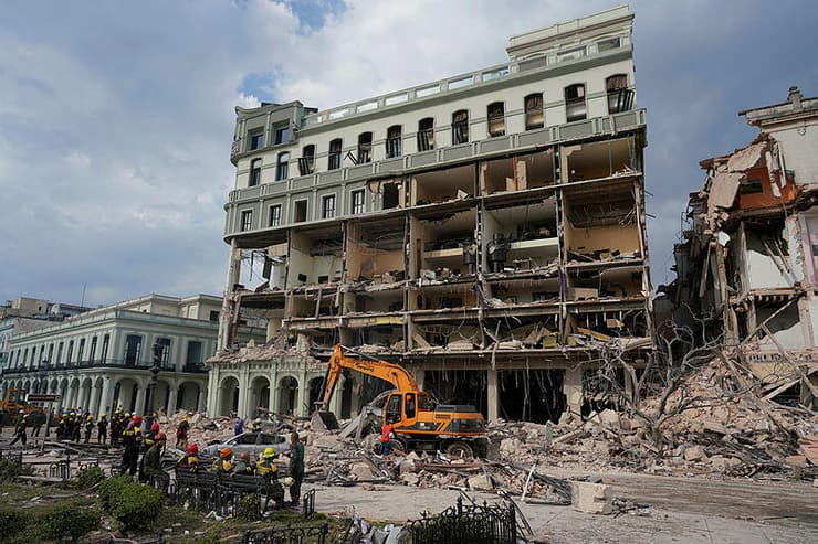 קובה הוואנה פיצוץ ב מלון סרטוגה